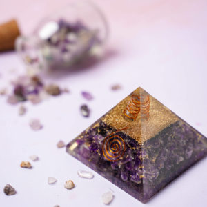 Amethyst Orgone Pyramid - Beyondthoughts